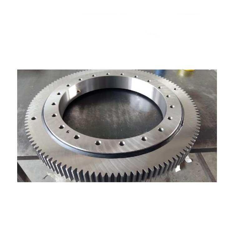  SLEWING BEARING
